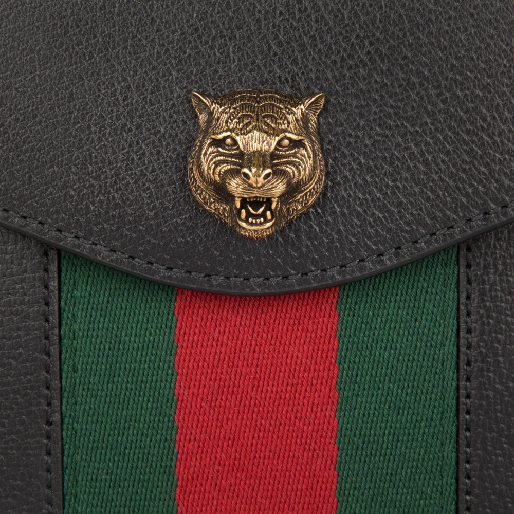 Meet your Posher, Colby